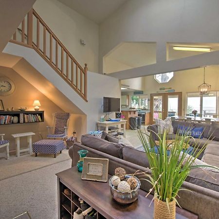 Warm Beach Hideaway With Private Beach! Stanwood Esterno foto