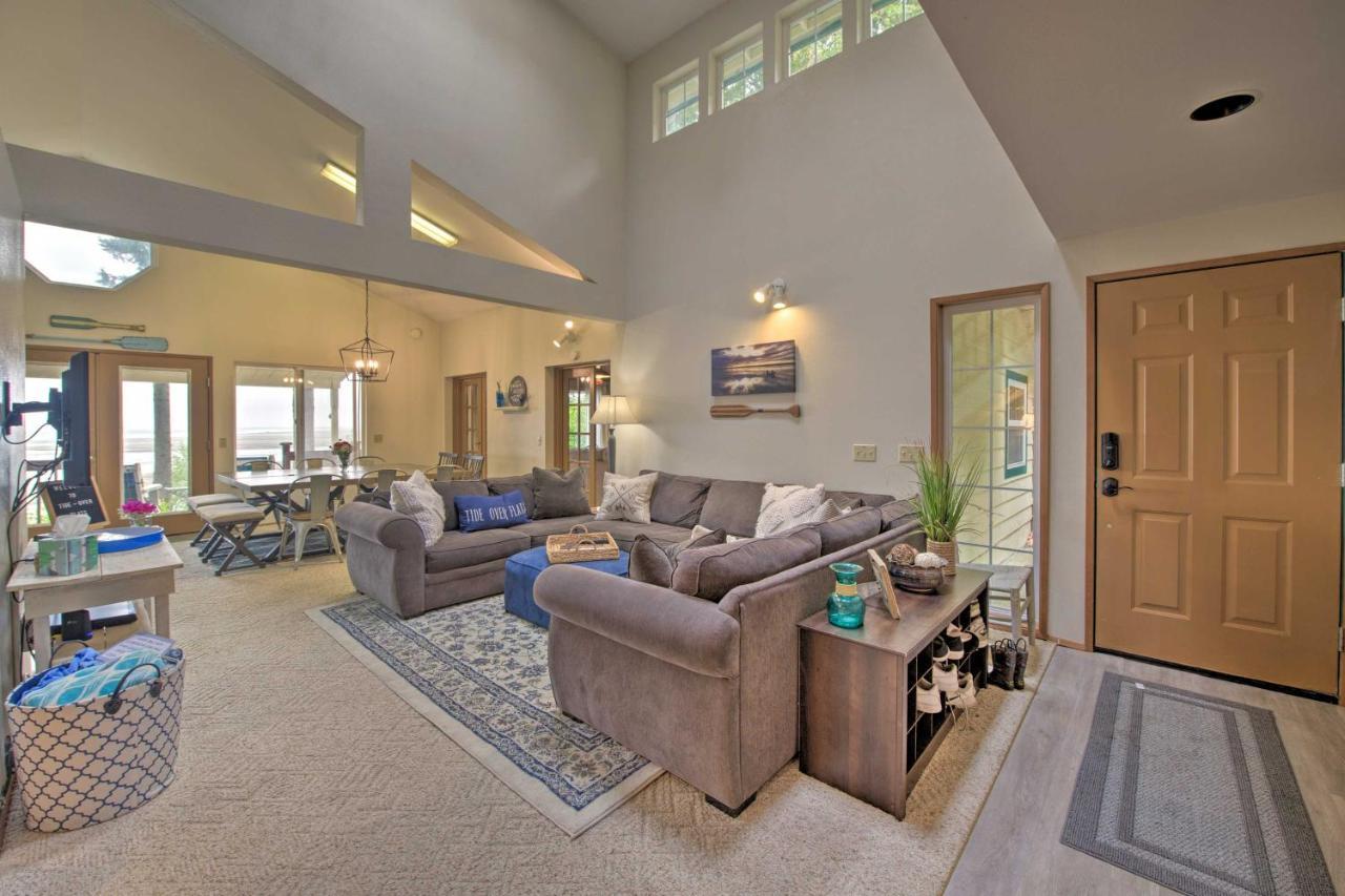 Warm Beach Hideaway With Private Beach! Stanwood Esterno foto