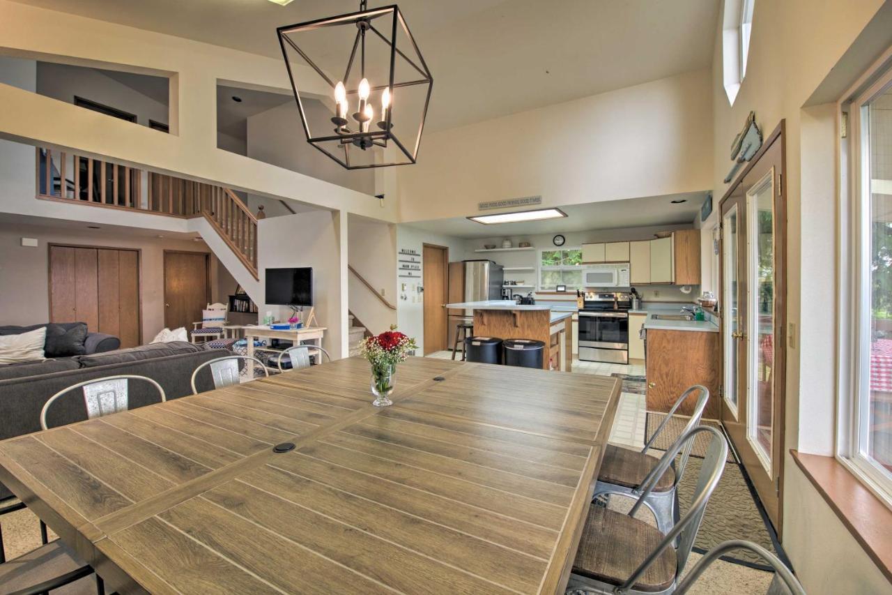 Warm Beach Hideaway With Private Beach! Stanwood Esterno foto