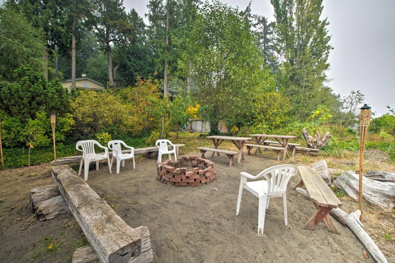 Warm Beach Hideaway With Private Beach! Stanwood Esterno foto